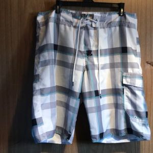 Freeworld size 34 very nice shorts